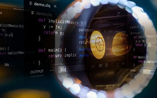 兴化 ,php声明和调用变量的符号是什么？